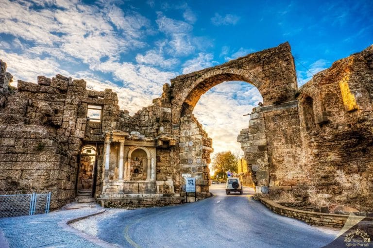 Private Side & Manavgat Bazaar Tour from Antalya